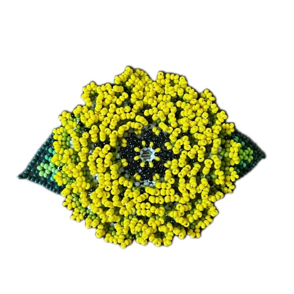 Large Wildflower Hair Statement Beaded Woven Clips (Smithsonian Museum Store) - Picture 6 of 9